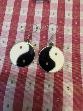 Vintage Mexican Silver Yin Yang Enamel Dangle Earrings